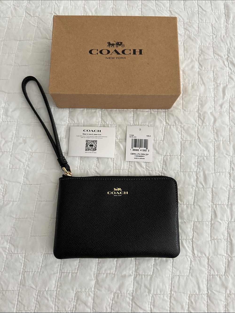 Coach Black Leather Zip Wristlet
